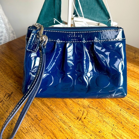 Y2K Coach Navy Blue Wrislet - Picture 1 of 5